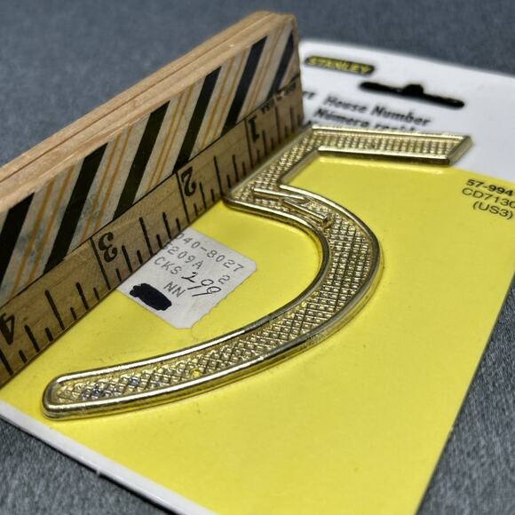 Vintage Stanley House Number 5 Brass Finish 4" Metal Sign NOS Packaged 57-9941 - Picture 4 of 5